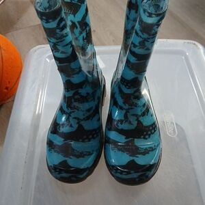 Kids Blue Patterned Rain Boots